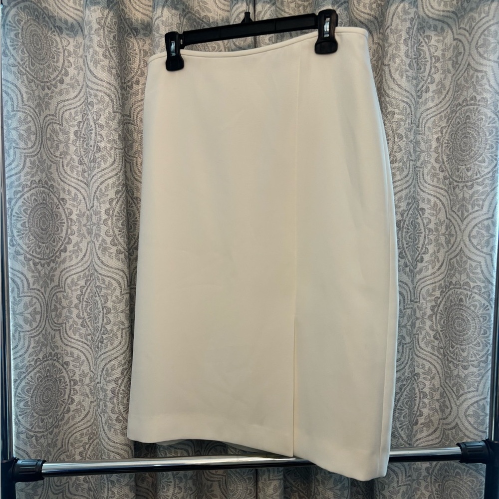 Loose fitting, white professional skirt